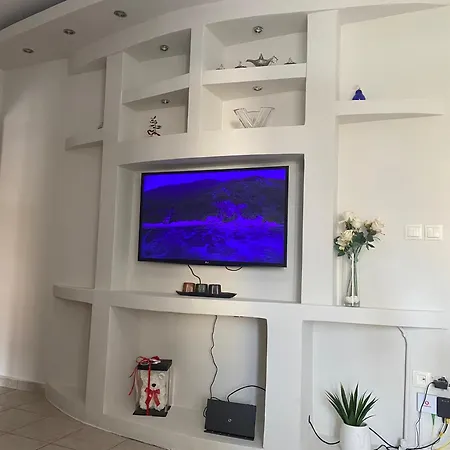 On The Néoi Epivátai