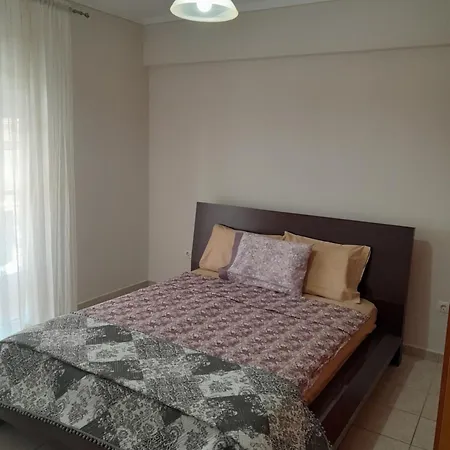 On The Néoi Epivátai